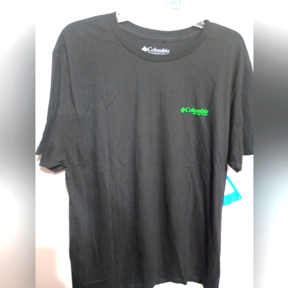 Columbia T-shirt